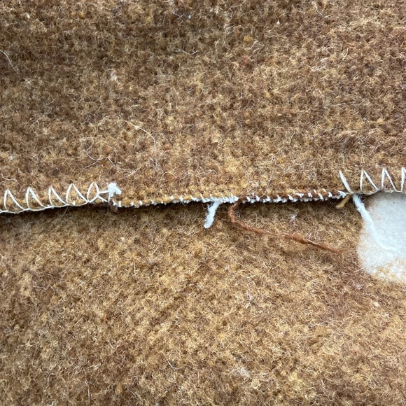 Vintage Peruvian Huancayex Alpaca tightly woven blanket - Picture 4 of 4